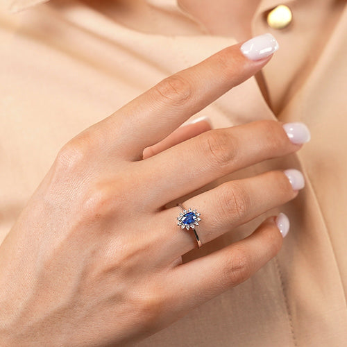 Brilliant Oval Cut Sapphire Ring