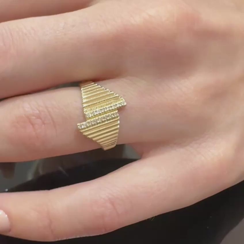 Dainty Geometric Diamond Ring